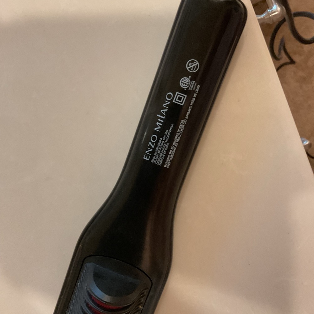 Enzo Milano straightening comb